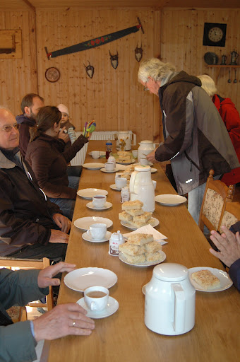 abschließend leckerer Kuchen mit Kaffee / Tee