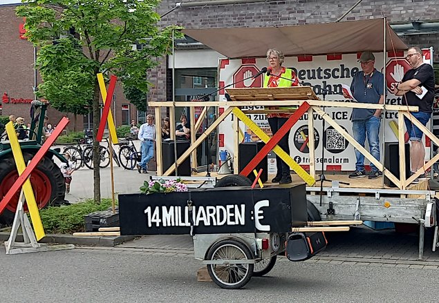 Bürgermeisterin Emily Weede unterstützt den Widerstand gegen die Neubautrasse